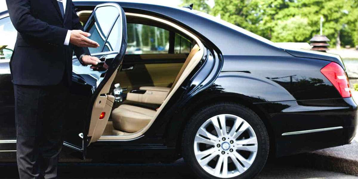 Travel in Comfort and Style with Premium Orlando Car and Limo Services