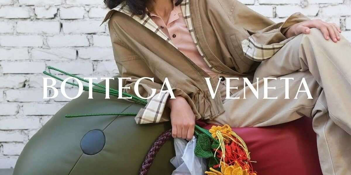 Bottega Veneta a minute and explain how came to be here